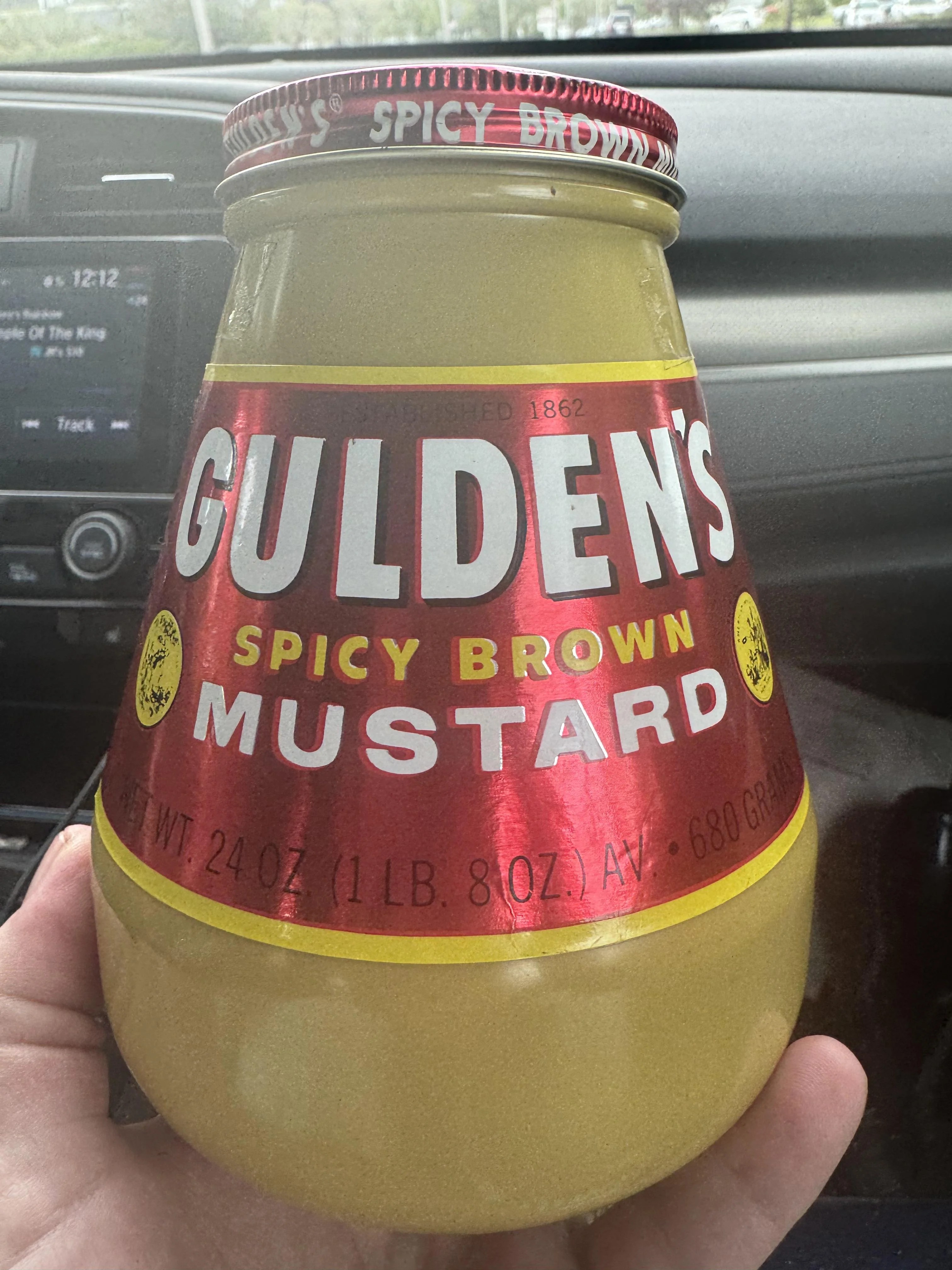 Mustard bottle with gluten-free status indicator